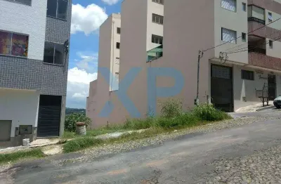 Terreno à venda na Rua Amazonas, São José, Divinópolis