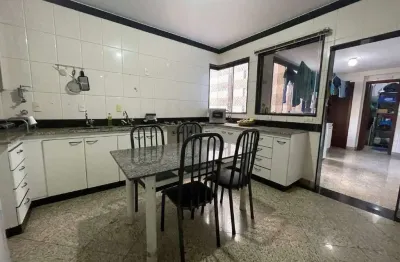 Apartamento com 4 quartos à venda na Avenida Sete de Setembro, Centro, Divinópolis