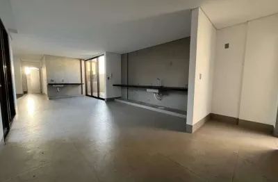 Apartamento espaçoso com área privativa e acabamento de alto padrão