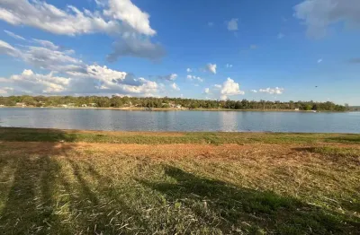 Chácara de alto padrão em condomínio fechado com acesso à marina na barragem de carmo do cajuru mg