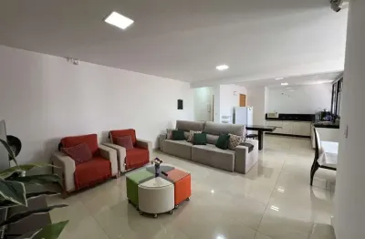 Apartamento à venda com 115m², 3 quartos, elevador e 2 vagas – próximo ao centro