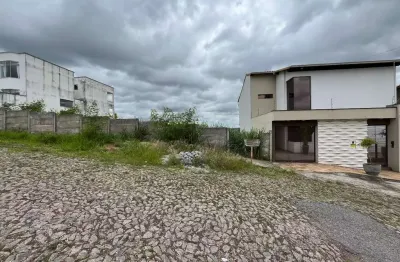 Terreno à venda na Rua José Gontijo da Fonseca, Oliveiras, Divinópolis
