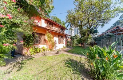 Casa com 4 quartos à venda na rua itapitocaí, --, cristal, porto alegre por r$ 1.590.000