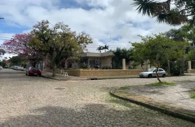 Casa com 4 quartos à venda na rua guaraum, --, vila assunção, porto alegre por r$ 2.200.000