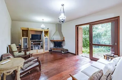 Casa com 3 quartos à venda na rua doutor armando barbedo, --, tristeza, porto alegre por r$ 1.100.000