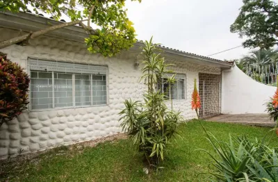 Casa com 2 quartos à venda na josé correia da silva, --, cavalhada, porto alegre por r$ 430.000