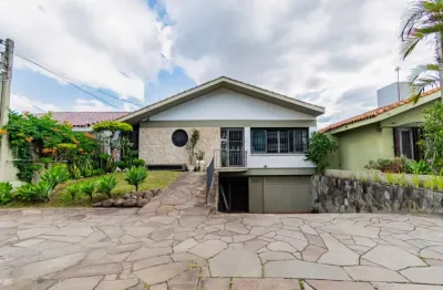 Casa com 4 quartos à venda na rua cariri, --, vila assunção, porto alegre por r$ 1.380.000