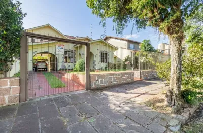 Casa com 4 quartos à venda na rua chavantes, --, vila assunção, porto alegre por r$ 1.266.000