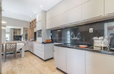 Casa com 4 quartos à venda na rua laguna, --, cavalhada, porto alegre por r$ 750.000