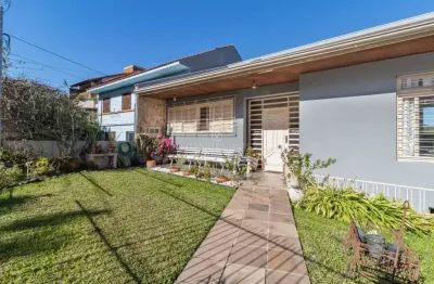 Casa com 4 quartos à venda na rua caeté, --, vila assunção, porto alegre por r$ 1.450.000