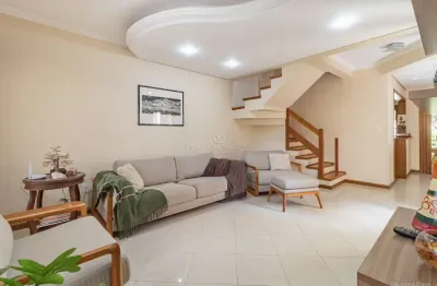 Casa com 3 quartos à venda na avenida copacabana, --, tristeza, porto alegre por r$ 1.300.000