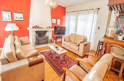 Casa com 4 quartos à venda na avenida pinheiro borda, --, cristal, porto alegre por r$ 1.150.000