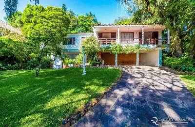 Casa com 3 quartos à venda na rua pão de açúcar, --, vila conceição, porto alegre por r$ 4.500.000