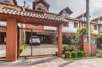Casa com 4 quartos à venda na rua teresa cristo, --, tristeza, porto alegre por r$ 1.650.000
