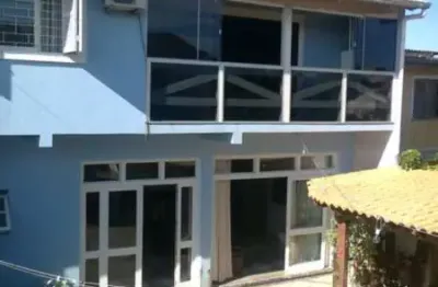 Casa com 3 quartos à venda na rua arapei, --, cristal, porto alegre por r$ 1.200.000