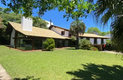 Casa em condomínio fechado com 4 quartos à venda na Avenida da Cavalhada, --, Cavalhada, Porto Alegre por R$ 4.731.000