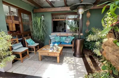 Casa em condomínio fechado com 3 quartos à venda na rua doutor egon renner, --, ipanema, porto alegre por r$ 990.000
