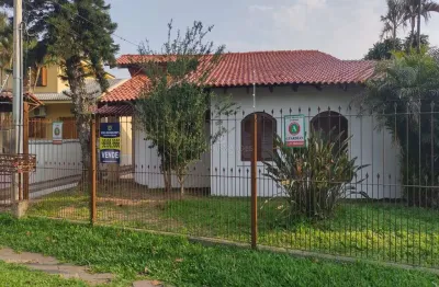 Casa com 4 quartos à venda na avenida guarujá, --, guarujá, porto alegre por r$ 640.000
