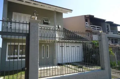 Casa com 4 quartos à venda na rua professor antônio josé remião, --, espírito santo, porto alegre por r$ 850.000