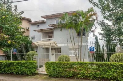 Casa com 3 quartos à venda na rua luiz delfino, --, espírito santo, porto alegre por r$ 749.000