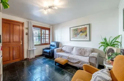 Casa com 3 quartos à venda na travessa nossa senhora de lourdes, --, tristeza, porto alegre por r$ 590.000