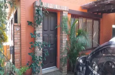 Casa com 3 quartos à venda na rua doutor mário totta, --, tristeza, porto alegre por r$ 925.000