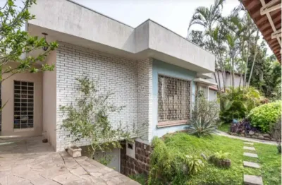 Casa com 3 quartos à venda na rua goitacaz, --, vila assunção, porto alegre por r$ 1.650.000