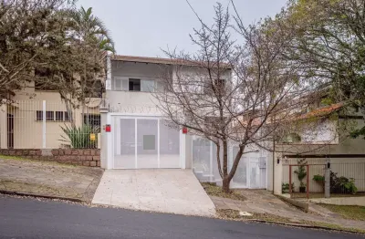 Casa com 3 quartos à venda na avenida icaraí, --, cristal, porto alegre por r$ 1.850.000