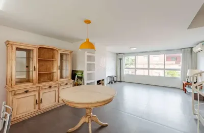 Casa com 3 quartos à venda na rua delfina da cunha, --, camaquã, porto alegre por r$ 590.000
