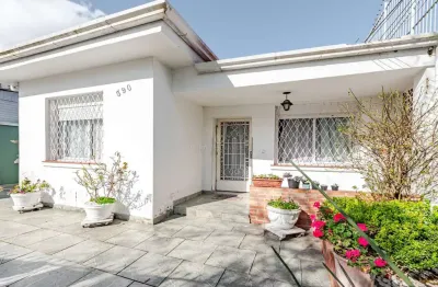 Casa com 3 quartos à venda na avenida icaraí, --, cristal, porto alegre por r$ 800.000
