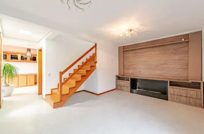 Casa em condomínio fechado com 4 quartos à venda na rua padre joão batista reus, --, vila conceição, porto alegre por r$ 898.000