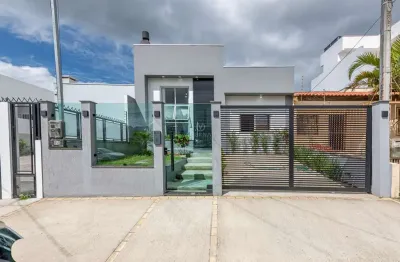 Casa com 3 quartos à venda na rua nestor josé nitschke, --, guarujá, porto alegre por r$ 700.000