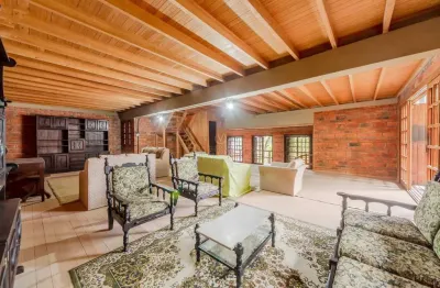 Casa com 4 quartos à venda na rua altos da amapá, --, vila nova, porto alegre por r$ 600.000