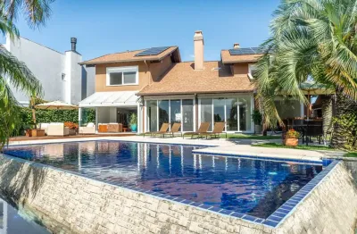 Casa em condomínio fechado com 4 quartos à venda na Avenida Juca Batista, --, Belém Novo, Porto Alegre por R$ 4.600.000