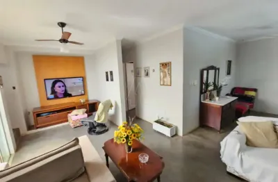 Casa com 3 quartos à venda na Vila Mendonça, Araçatuba 