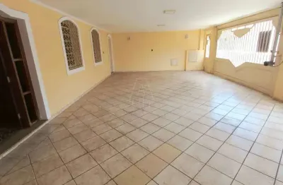 Casa com 3 quartos à venda na Vila Industrial, Araçatuba 