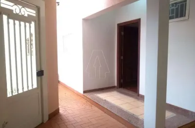 Casa com 4 quartos à venda na Vila Mendonça, Araçatuba 