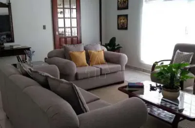 Casa com 3 quartos à venda na Vila São Paulo, Araçatuba 