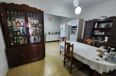 Casa com 3 quartos para alugar na Vila Mendonça, Araçatuba 