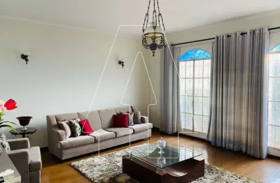 Casa com 3 quartos à venda na Vila Estádio, Araçatuba 