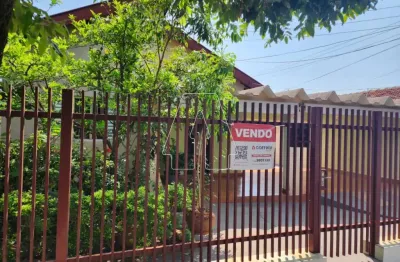 Casa com 2 quartos à venda na augusto keller, 547, amizade, araçatuba por r$ 400.000
