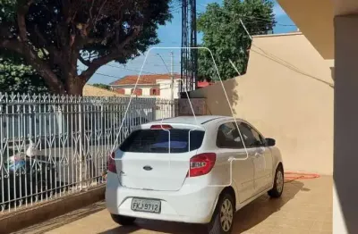 Casa com 4 quartos à venda no amizade, araçatuba  por r$ 380.000