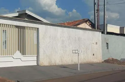 Casa com 3 quartos à venda no umuarama, araçatuba  por r$ 200.000