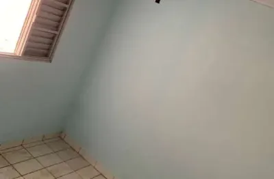 Casa com 2 quartos para alugar no conjunto habitacional ezequiel barbosa, araçatuba  por r$ 700