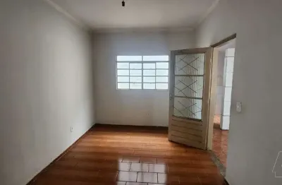 Casa com 2 quartos à venda no jardim sumaré, araçatuba  por r$ 225.000