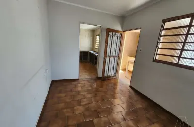 Casa com 4 quartos à venda na vila bandeirantes, araçatuba  por r$ 530.000