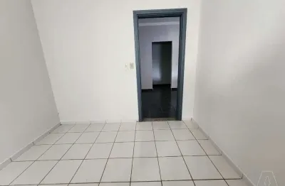 Casa com 2 quartos para alugar no jussara, araçatuba  por r$ 1.700