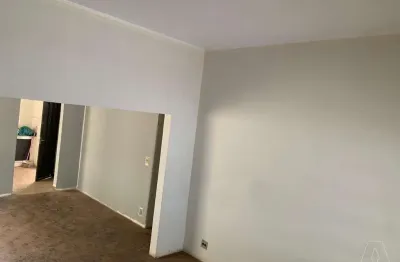 Casa com 2 quartos para alugar no são joão, araçatuba  por r$ 1.700