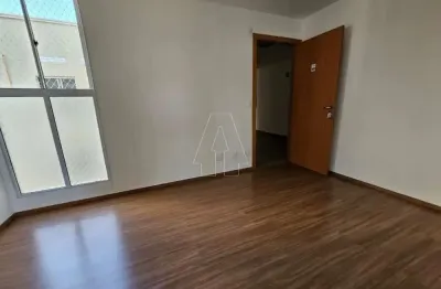 Apartamento com 2 quartos para alugar no umuarama, araçatuba  por r$ 950