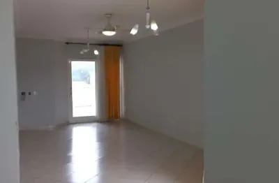 Casa com 3 quartos para alugar no santana, araçatuba  por r$ 3.900